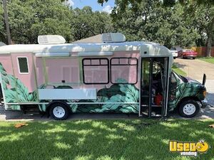 Versatile - 2012 Chevrolet Express 3500 2WD All-Purpose Food Truck for Sale in Texas!