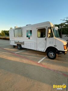 27' Chevrolet P30 All-Purpose Food Truck with Fire Suppression System for Sale in Texas!