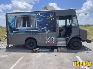 2002 16' Workhorse P42 All-Purpose Food Truck Diesel Mobile Food Unit for Sale in Texas!