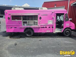 2002 18' Workhorse P42 PINK Commercial Kitchen Food Truck with Rebuilt Motor for Sale in Texas!