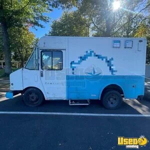 18' GMC P3500 All-Purpose Food Truck with Pro Fire System for Sale in Virginia!