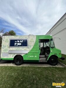 Well Equipped - 2003 Workhorse P42 All-Purpose Food Truck | Mobile Food Unit for Sale in Virginia!