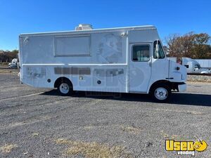 2000 Freightliner MT45 Diesel Food Truck | Mobile Food Unit for Sale in Virginia!