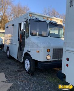 Fully-Equipped 2004 Freightliner M-Line Step Van with Newly-Built Kitchen for Sale in Virginia!