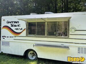 2000 26' Workhorse P42 Diesel Food Truck with Pro-Fire Suppression for Sale in Virginia!