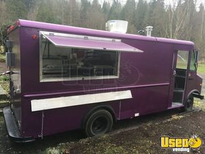 TURN KEY - Chevrolet P Series Step Van All-Purpose Food Truck w/ L&I Sticker for Sale in Washington!