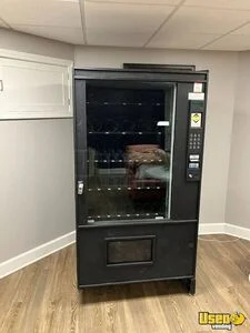 Automatic Merchandising Systems Snack and Drink AMS Combo Vending Machine For Sale in Georgia!