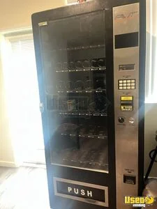 Automatic Products Snack and Drink Combo Vending Machine For Sale in California!