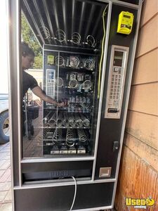 Automatic Products Snack Machine 2 California for Sale