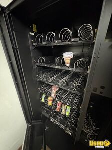 Automatic Products Snack Machine 2 California for Sale