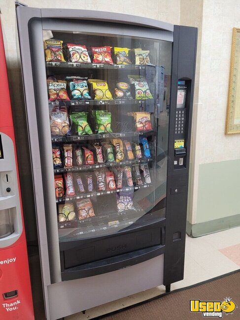 Automatic Products Snack Machine for Sale