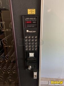 Automatic Products Snack Machine 3 New York for Sale