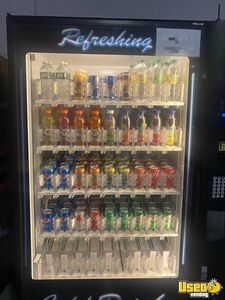 Automatic Products Snack Machine 3 New York for Sale