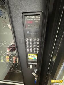 Automatic Products Snack Machine 4 California for Sale