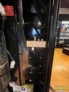Automatic Products Snack Machine 6 California for Sale