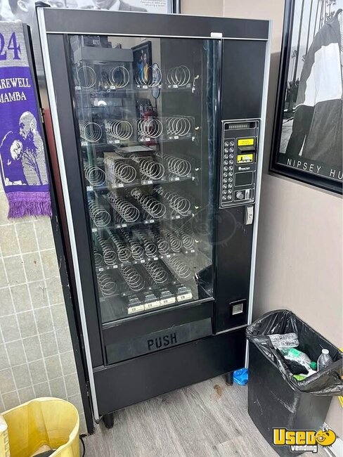 Automatic Products Snack Machine California for Sale