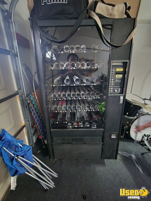 Automatic Products Snack Machine California for Sale