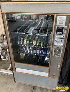 Vintage 1981 LuTech Electrical Glassfront Snack Vending Machine for Sale in California!