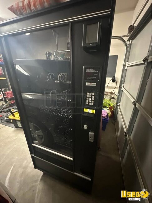 Automatic Products Snack Machine California for Sale