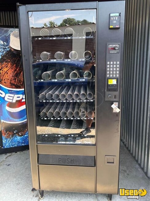 Automatic Products Snack Machine Delaware for Sale