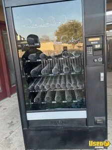 Automatic Products Glass Front Snack and Cookies Vending Machine For Sale in Illinois!