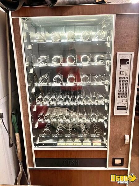 Automatic Products Snack Machine Minnesota for Sale