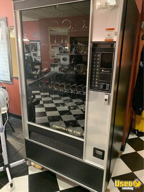 Automatic Products Snack Machine Missouri for Sale