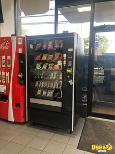 Automatic Products Snack Machine New York for Sale