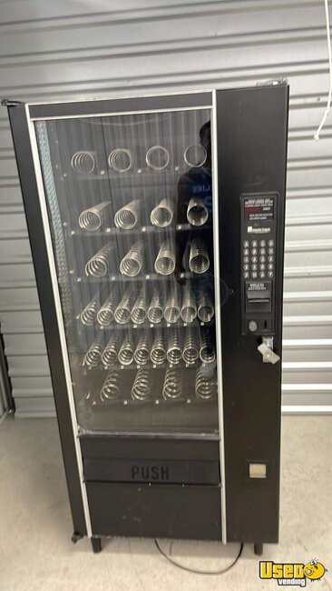 Automatic Products Snack Machine Texas for Sale