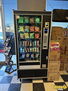 Automatic Products Snack Machine Texas for Sale