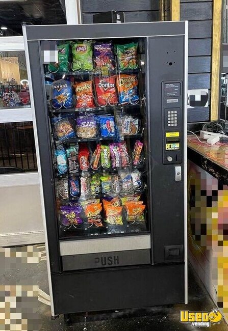 Automatic Products Snack Machine Texas for Sale