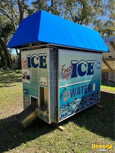 Used - 2012 Kooler Ice Model KI810 Bagged Ice Vending Machine For Sale in Florida!!