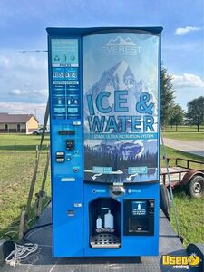 2021 Everest Ice VX4 Bagged Ice & Filtered Water Vending Machine For Sale in Missouri!