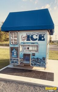 2022 Kooler Ice Model IM2500 Bagged Ice and Filtered Water Vending Machine For Sale in Tennessee!