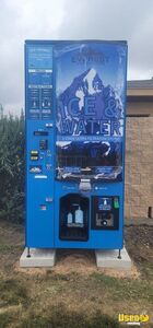 2022 Everest Ice VX2 Bagged Ice and Filtered Water Vending Machine For Sale in Texas!