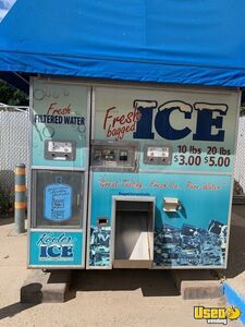 2013 Kooler Ice Model IM2500 Bagged Ice and Filtered Water Vending Machine For Sale in Texas!