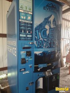 2020 Everest Ice VX4 Bagged Ice and Filtered Water Vending Machine For Sale in Texas!