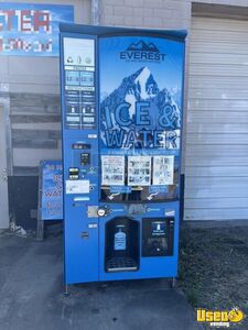 2020 Everest Ice VX4 Bagged Ice and Filtered Water Vending Machine For Sale in Texas!