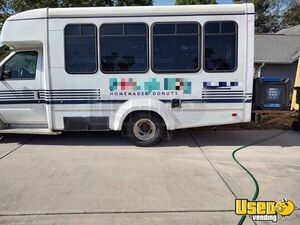 2010 Ford E450 Doughnut Truck | Mobile Bakery Unit for Sale in North Carolina!