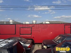 Never Used 2021 32' Custom BBQ Food Concession Trailer w/ Full Kitchen Old Hickory Smoker & Bathroom for Sale in Texas!