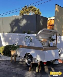 Clean and Appealing - 6' x 6.5' Mobile Tap Trailer Beverage Concession Unit for Sale in California!