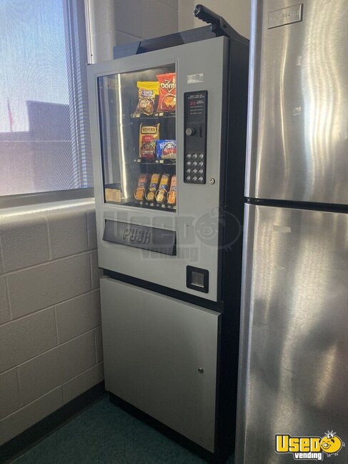 C Series Automatic Products Snack Machine Tennessee for Sale