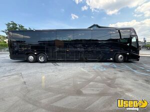 2019 MCI J4500 Motor Coach Bus Transport Service Vehicle w/ Bathroom for Sale in Massachusetts!