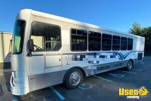 Well Maintained - Goshan Diesel Tour Coach Bus/ Used Church Bus for Sale in Virginia!