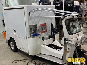 2016 13' E-Tuk USA Mobile Bar Beverage Beer & Wine Tap Mini Truck / Tuk-Tuk / Truckster for Sale in Arizona!