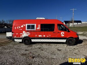 SUPER LOW MILES 2018 18' Mercedes Mobile Coffee/Espresso Van Beverage Truck for Sale in Oklahoma!