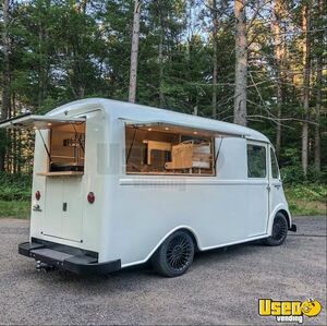 Vintage BEAUTIFUL 1954 15' International Harvester Metro Coffee Truck Bistro Mobile Cafe' for Sale in Wisconsin!