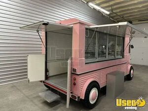Charming - 2022 5.5' x 18' Concession Trailer Mobile Vending Unit for Sale in Montana!
