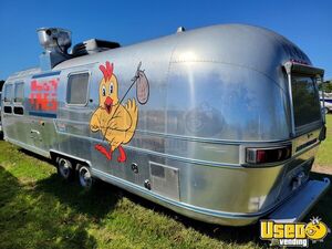 Vintage 1975 Airstream Sovereign 8.5' x 31' Food Vending Concession Trailer for Sale in North Carolina!