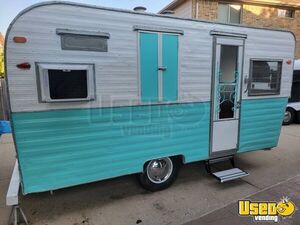 Vintage - 1960 7' x 15.5' Shasta Trailer | Mobile Dessert Trailer for Sale in Texas!